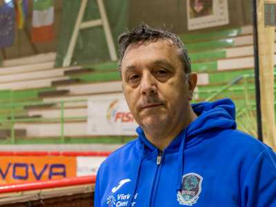 A dirigere l�orchestra � mister Marzuoli, che dopo 25 anni di carriera come allenatore di futsal ha finalmente raggiunto i vertici europei proprio a Bitonto, vincendo sette delle otto finali disputate in neroverde